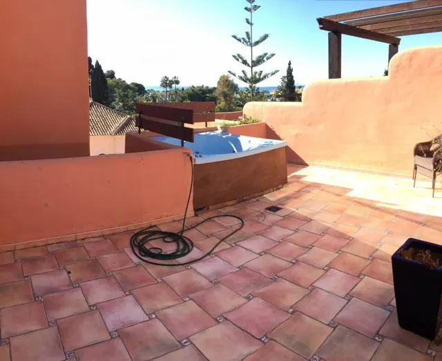 Gran Atico Duplex entre marbella y Estepona , lado playa 2º linea — 4