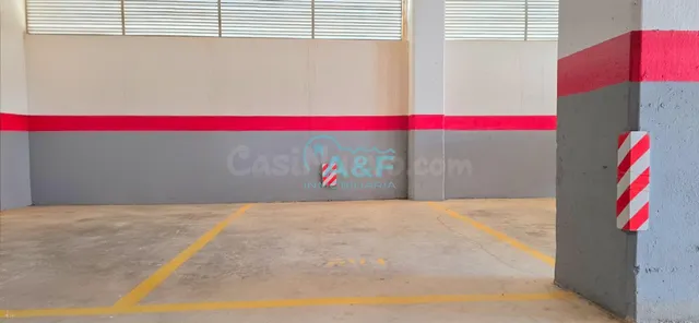 PLAZA DE GARAJE EN VENTA EN OROPESA DEL MAR, EDIFICIO TERRAZ - foto 3