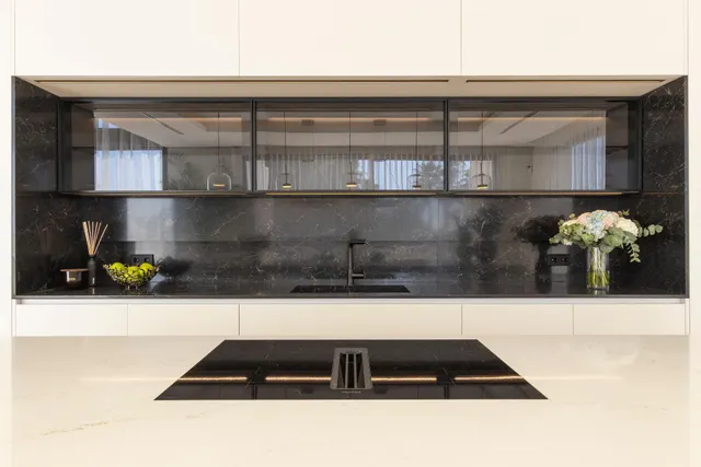 Moderna villa de lujo en la prestigiosa urbanización de Sierra Blanca, Marbella — 12