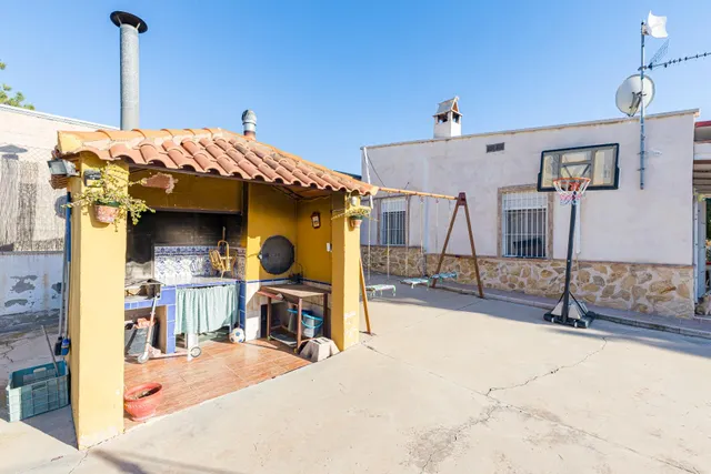 Casa con terreno — 24