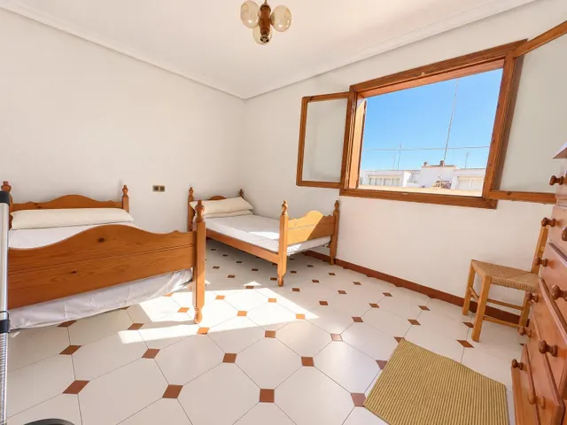 Atico Duplex 3d 2 B solárium Sur a 200 mts de la playa de La Mata- AV Europeos — 19