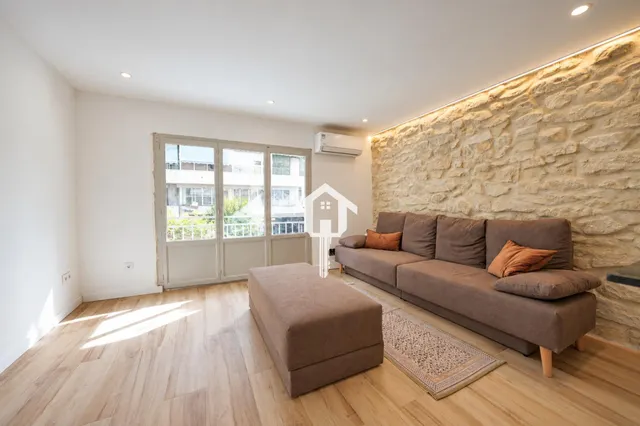 Entreplanta totalmente reformada con 2 patios en exclusiva en zona benalúa de Alicante — 8