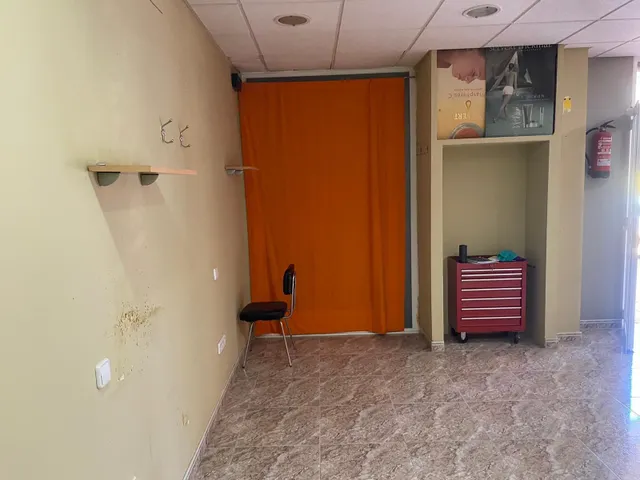 Local comercial en la zona de Camí Fondo en Martorell — 5