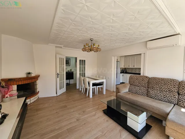 SE VENDE PRIMER PISO CON ASCENSOR Y LOCAL PRIVADO EN EL BARR - foto 5