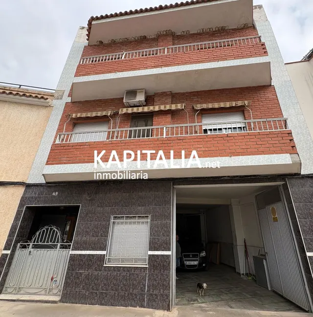 EDIFICIO A LA VENTA EN EL CENTRO DE ENGUERA