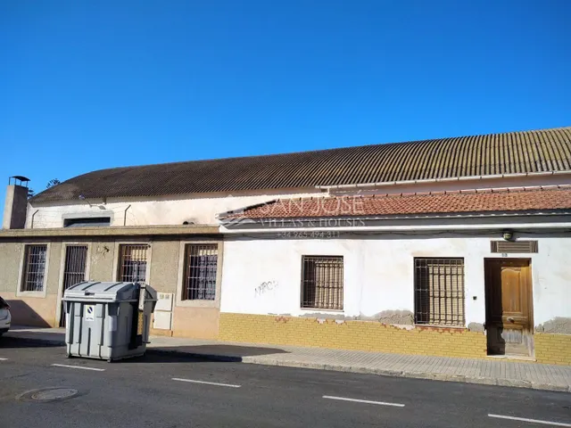 VENTA DE NAVE EN TORRELLANO — 31