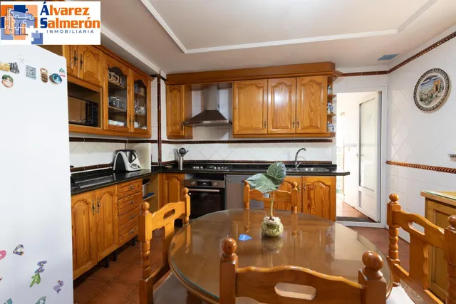 Casa en esquina en venta en Las Gabias — 17