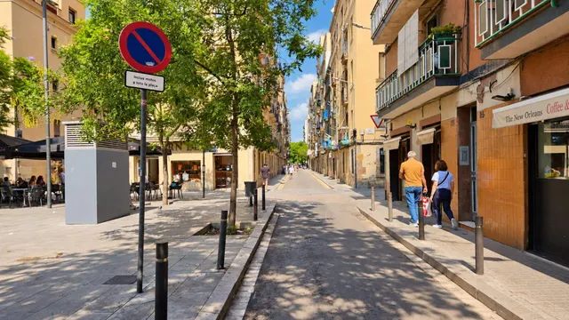 A pie de mar: luz, playa y vida de barrio — 20