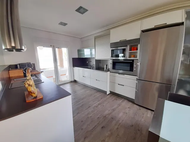 Moderna villa en primerísima línea de playa — 18