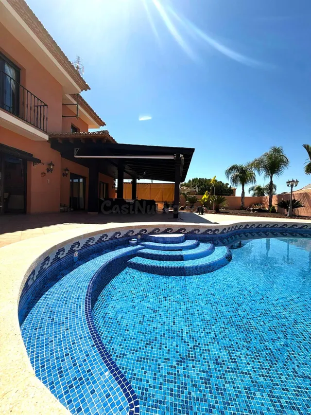 Exclusivo chalet tradicional español en Senda del Recuerdo, 