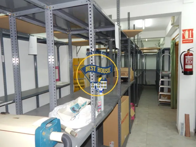 EXCELENTE LOCAL COMERCIAL POR TAMAÑO Y UBICACIÓN EN ONTINYENT. — 25