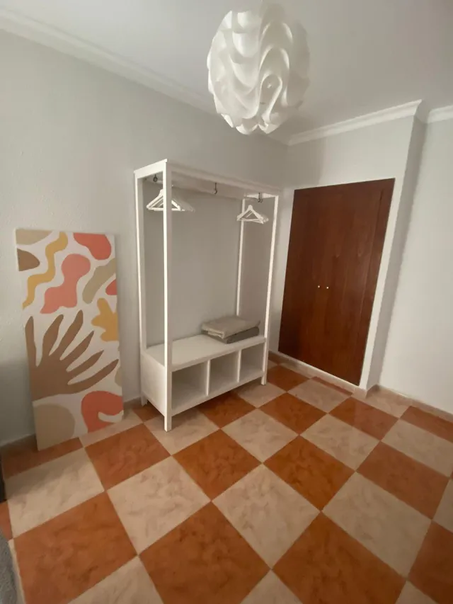 PISO AMPLIO EN LA TRINIDAD CENTRO — 13