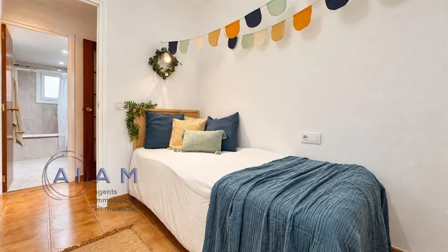 Piso muy céntrico con 4 habitaciones — 24
