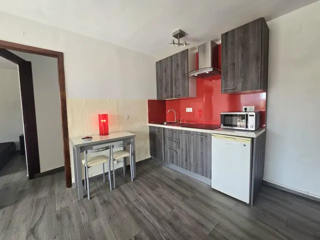 Apartamento en el centro de Torremolinos | terraza con vistas al mar, piscina y orientación sur ☀️ — 3