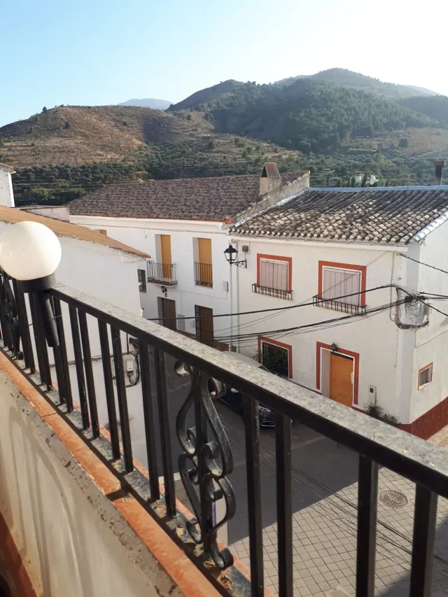BONITA CASA FAMILIAR EN BAYARQUE. ALMERÍA. — 19