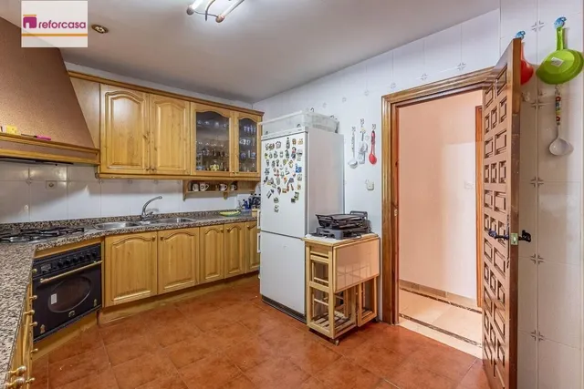Espectacular Chalet en Ogijares - Ideal para Familias — 26