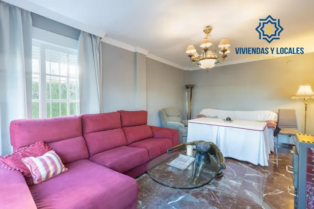 Chalet en venta en La Zubia con Licencia Turística — 5
