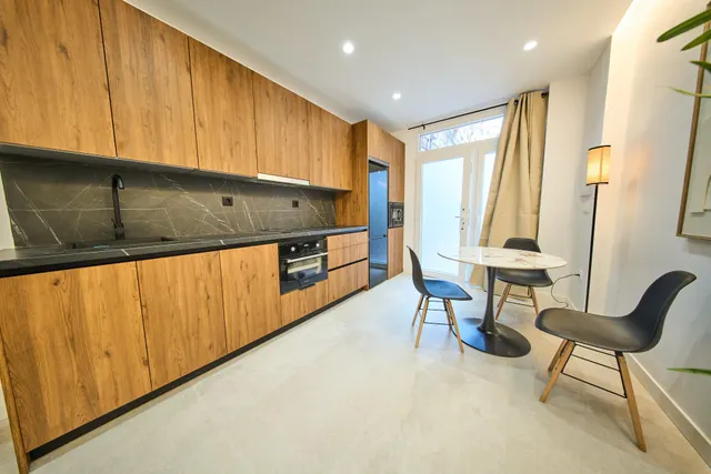 Estudio en venta en Avenida de Madrid — 8