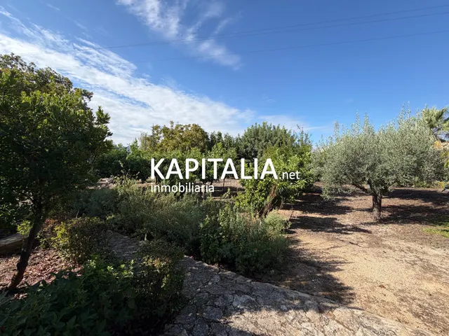 Chalet en venta en Ontinyent, a un paso del casco urbano y con bonitas vistas a la montaña. — 13