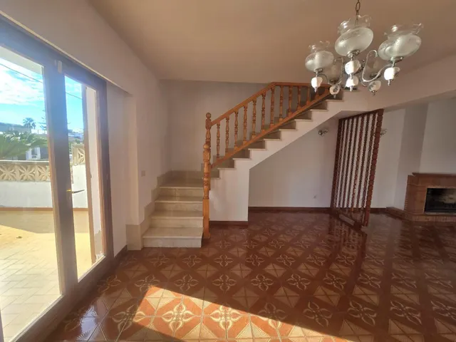SE ALQUILA CON OPCION A COMPRA DUPLEX A 50 MTS DE LA PLAYA — 23