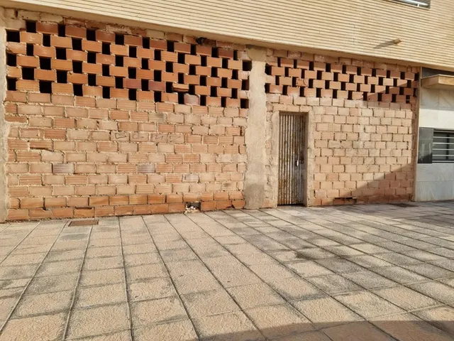 Local comercial (Roquetas de Mar) — 3
