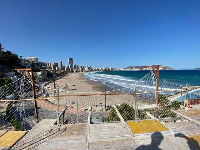 PRIMERA LÍNEA DE PLAYA EN BENIDORM Y CON PISCINA PRIVADA!!! — 9