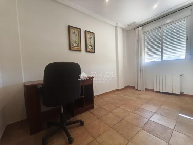 SE ALQUILA BUNGALOW AMUEBLADO EN BUEN ESTADO EN ASPE — 26