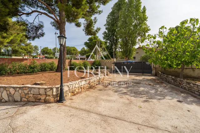 Casa en venta en calle Principal, Cabra del Camp. — 44