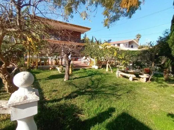 Exclusivo chalet en la prestigiosa zona de El Brillante.