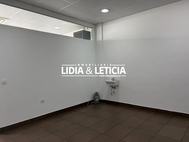 Local Comercial ideal para Consultas, Centro Médico... — 19