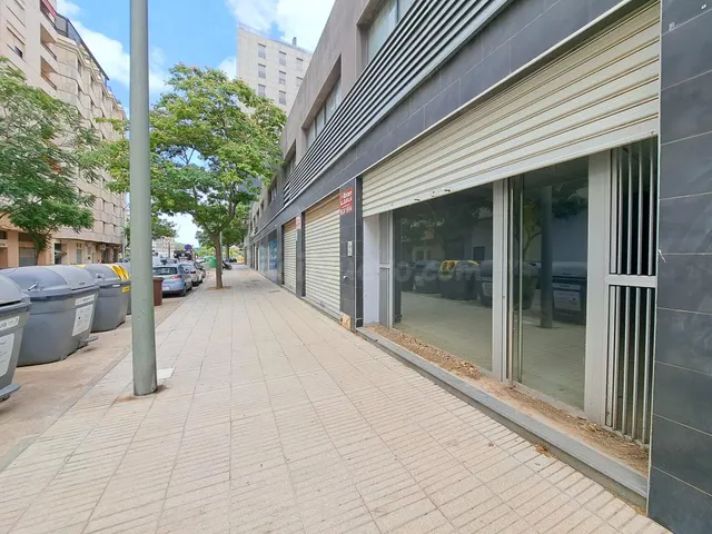LOCAL COMERCIAL EN VENTA - foto 3