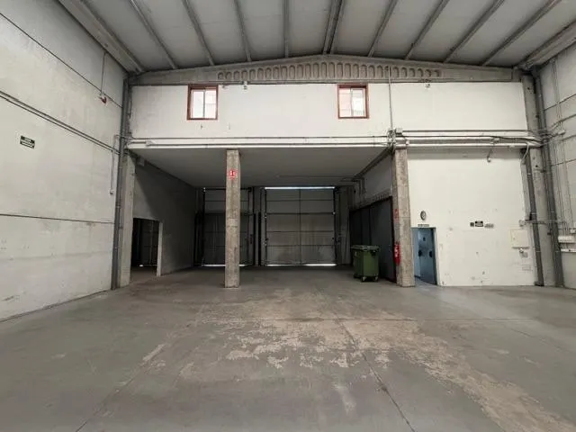 Se alquila nave en poligono industrial de San Cibrao das Viñas, Ourense — 34