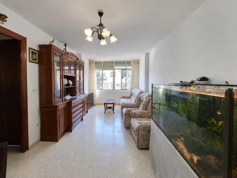 PISO DE 3 DORMITORIOS