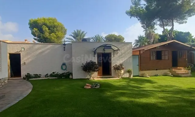 Villa de 3 dormitorios, 3 baños en campo amor ( Orihuela Costa ) — 36