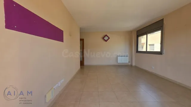 PISO CON PISCINA Y PARKING EN EL CENTRO DE TORDERA - foto 2
