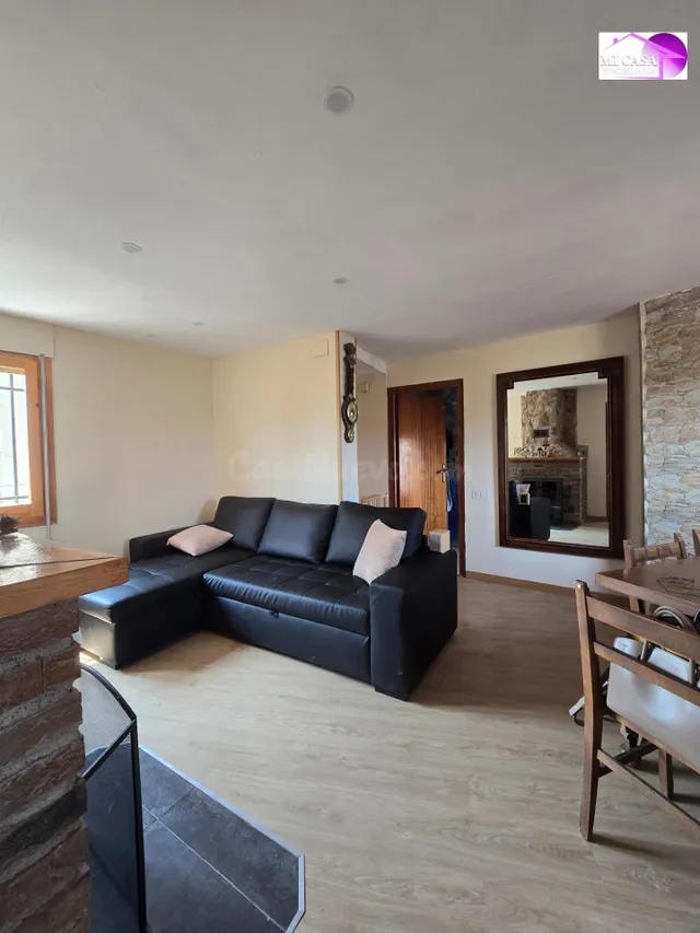 Descubre esta encantadora propiedad situada en la pintoresca - foto 5
