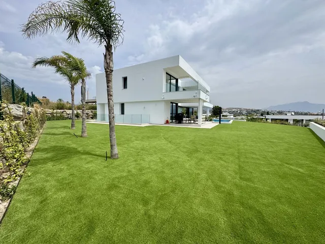 Chalet 6 habitaciones 460m² en venta - Costa Del Sol — 45