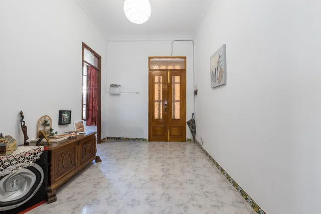 Planta baja de 4 habitaciones con inquilinos — 3