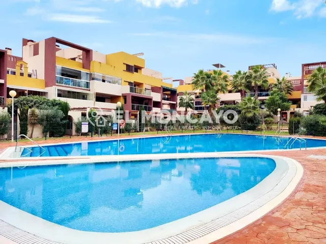 Fantástico apartamento en una exclusiva urbanización en Orih