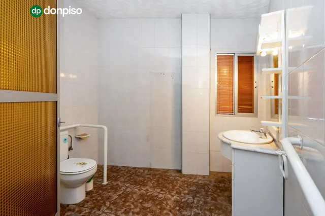 Edificio con gran potencial de desarrollo residencial en Zaidín – Granada — 21