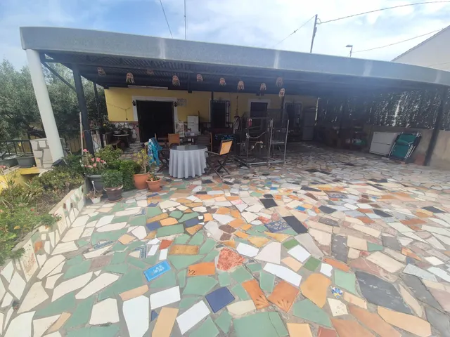 ¡Finca con vivienda y terreno urbano en Villajoyosa, a 10 mi - foto 2