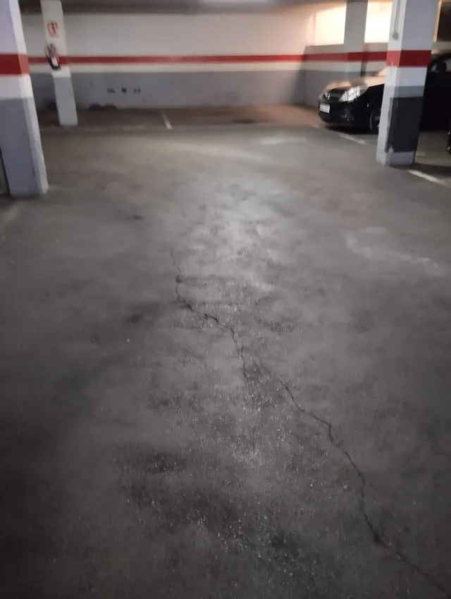 PLAZA DE PARKING EN VENTA-BELLVITGE — 2