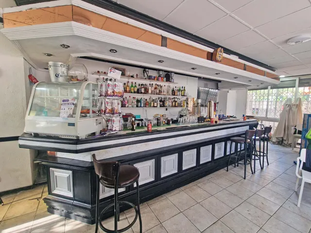 Venta de local comercial en Benidorm — 6