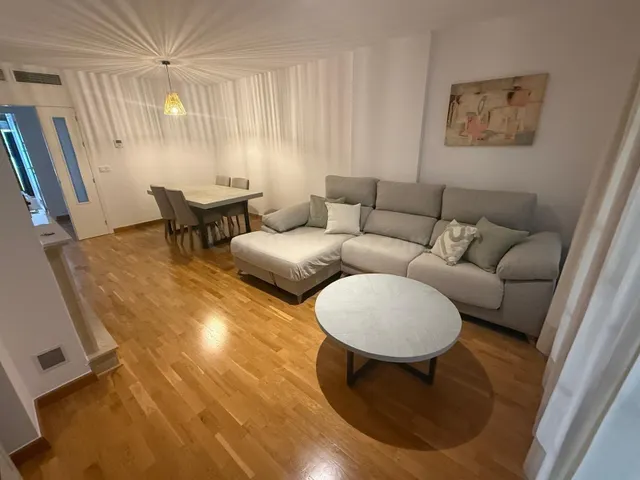 Piso 2 habitaciones 115m² en alquiler - Hato verde - foto 2
