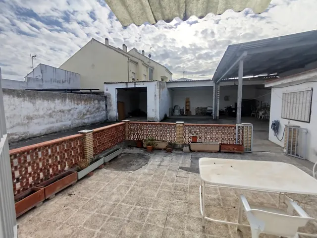 Amplia Casa en Ciempozuelos con Gran Patio y Posibilidad de Expansión — 8