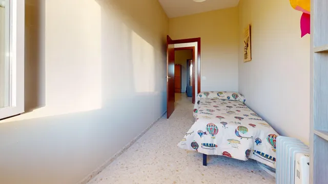 Amplio y Luminoso Piso en La Carlota con plaza de garaje y trastero  - Oportunidad Única por 125.000 € — 16