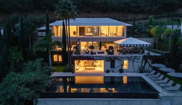 Chalet 6 habitaciones 437m² en venta - Marbella — 48