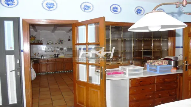 Sensacional villa en urbanización Santa Bárbara. / HH Asesores inmobiliarios. — 37