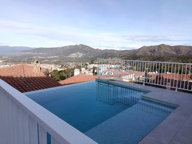 Encanto mediterráneo con vistas al mar – Villa con licencia  - foto 2