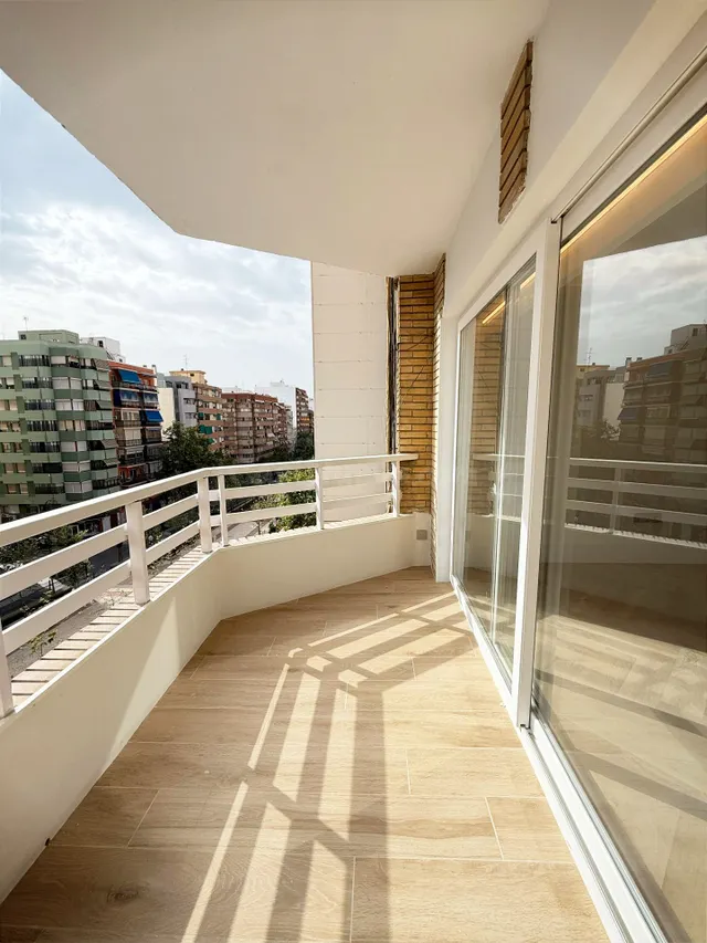 Vivienda de lujo reformada en Av General Marvá, Alicante - foto 5